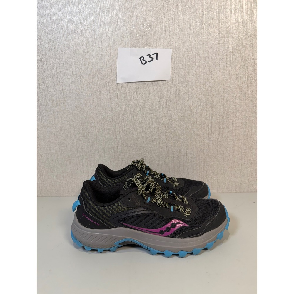 Saucony Excursion TR 15 Womens Shoes Sneakers Size 6 Black S10668-30 Running
